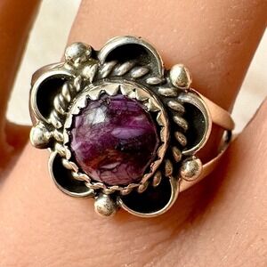 Navajo Flower Ring Purple Spiny Oyster Sz 8.5 Sterling Silver Scalloped Native